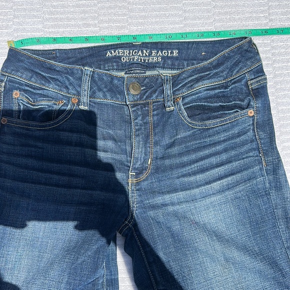 American Eagle Outfitters 🦅 Jeans Straight Leg Super Stretch SZ 8 Long Inseam - Picture 3 of 8